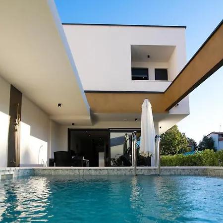 Vila Neptunia - 4 Bedroom Medulin