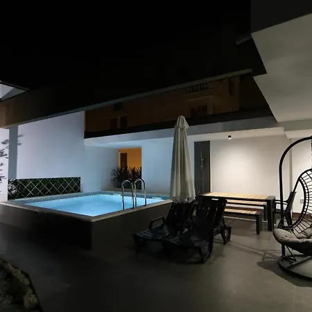 Neptunia - 4 Bedroom * Medulin