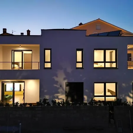 Neptunia - 4 Bedroom Villa