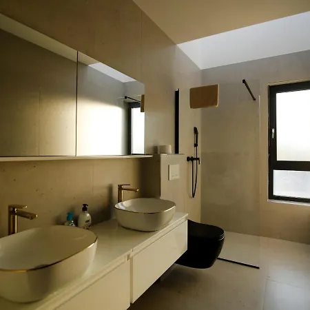 Neptunia - 4 Bedroom * Medulin