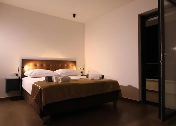 Neptunia - 4 Bedroom Vila