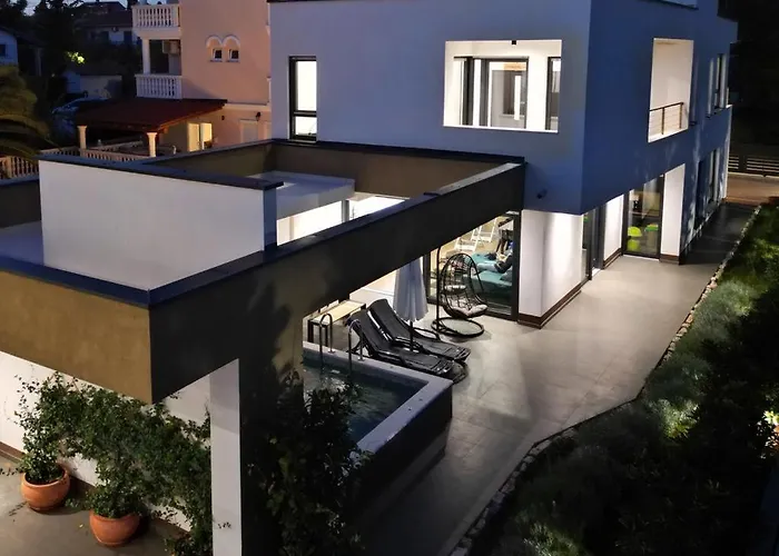 Neptunia - 4 Bedroom Medulin